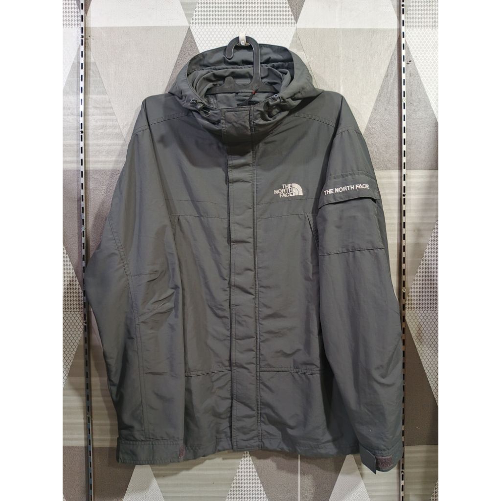 JAKET THE NORTH FACE SAKU SAMPING ORIGINAL