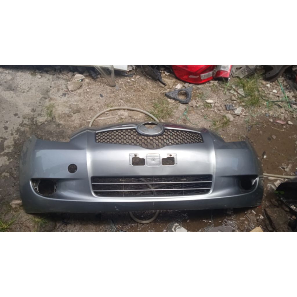 BEMPER DEPAN YARIS 2008 ORIGINAL