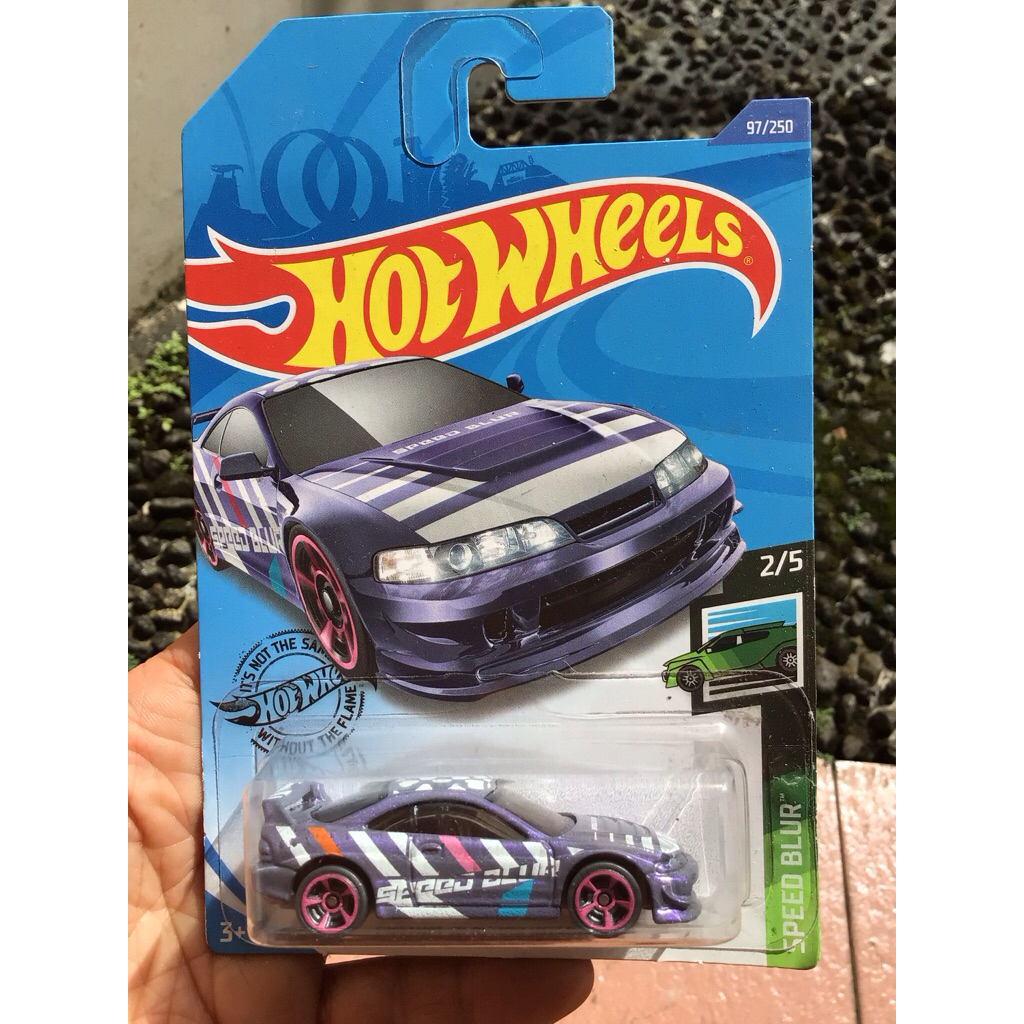 HOT WHEELS CUSTOM 01 ACURA INTEGRA