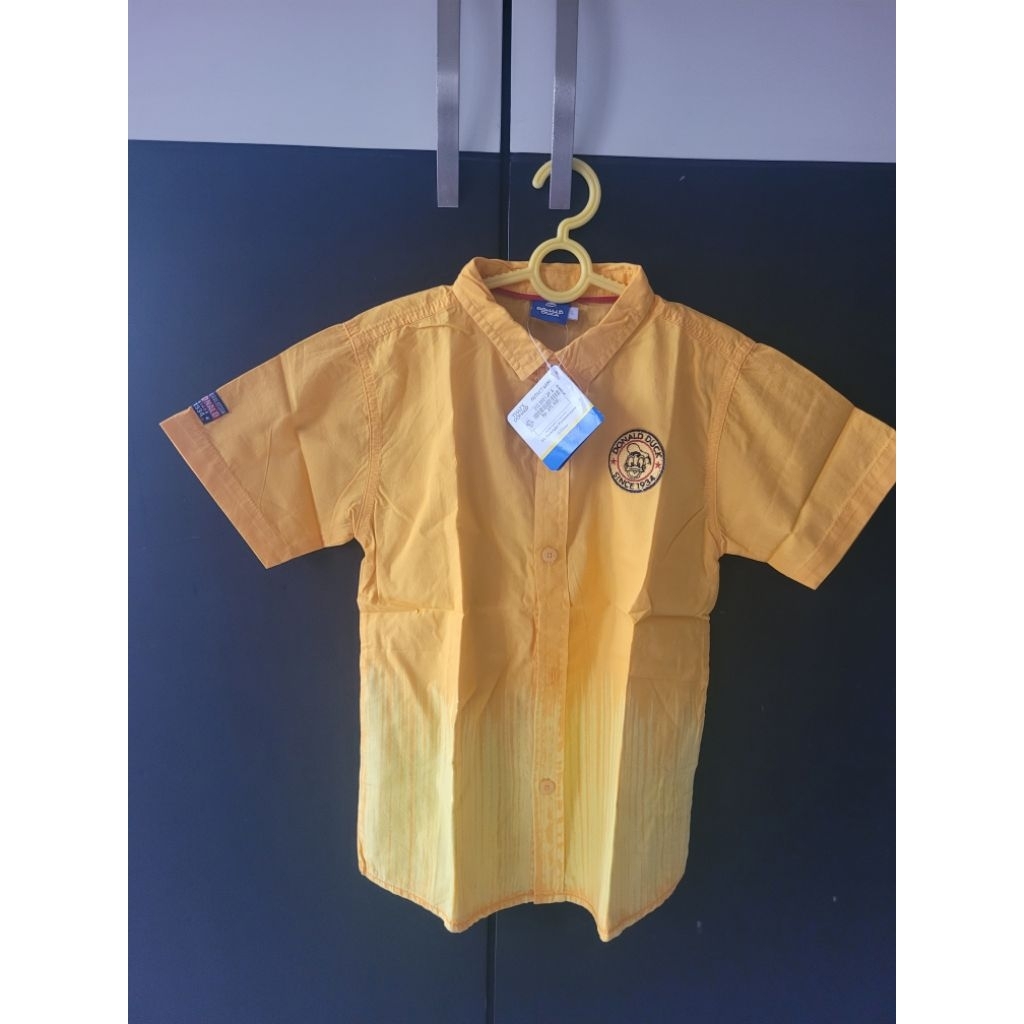Kemeja Donald Duck size 6