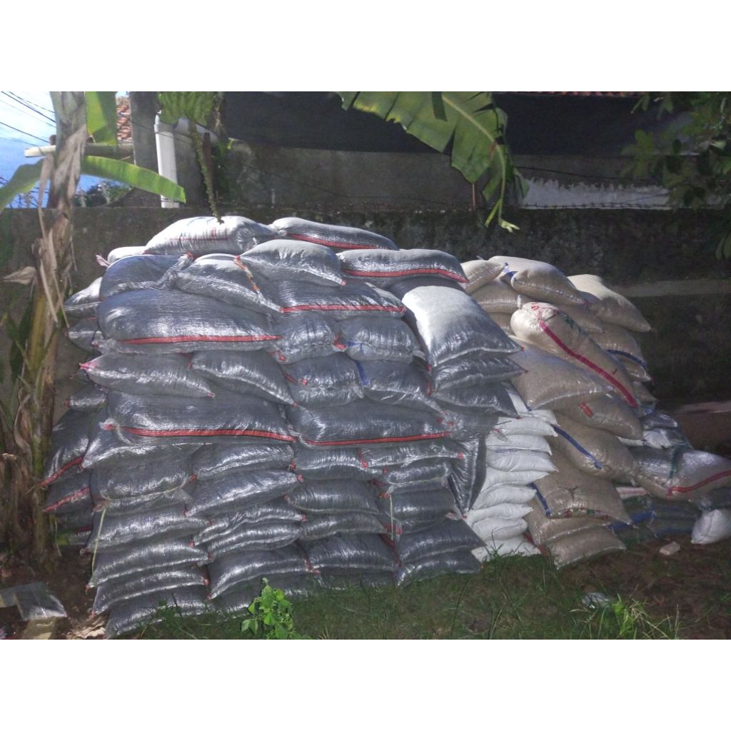 sekam bakar 1 karung