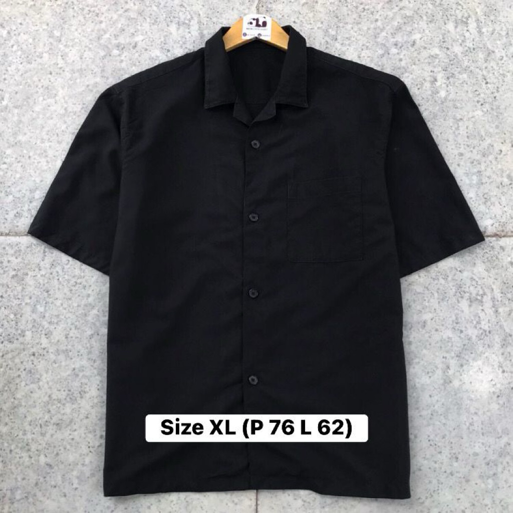 Kemeja Hitam Open Collar Gu Uniqlo