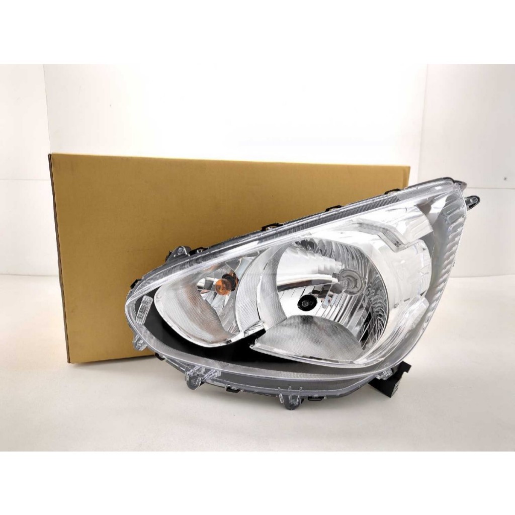 HEAD LAMP KIRI MITSUBISHI MIRAGE 8301C101