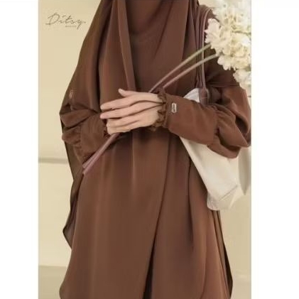 preloved ditsy laiqa caramel bahan mina L