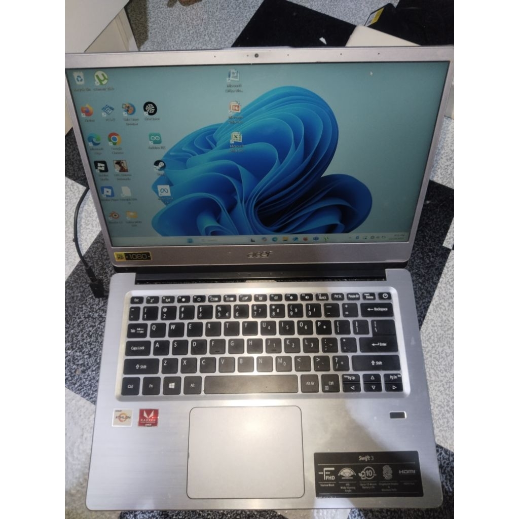 Laptop Acer RAM 8GB, SSD 256GB, AMD Radeon