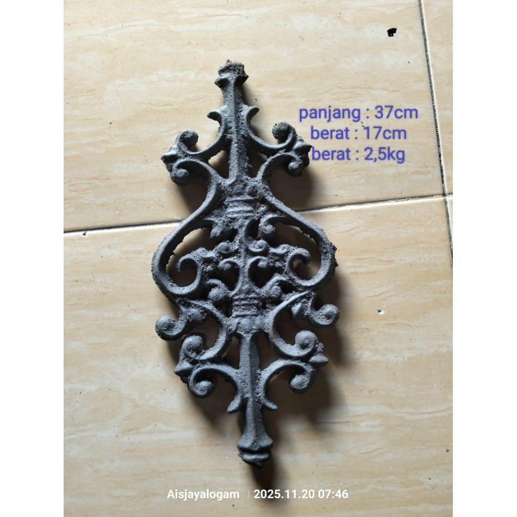 ornamen pagar besi cor