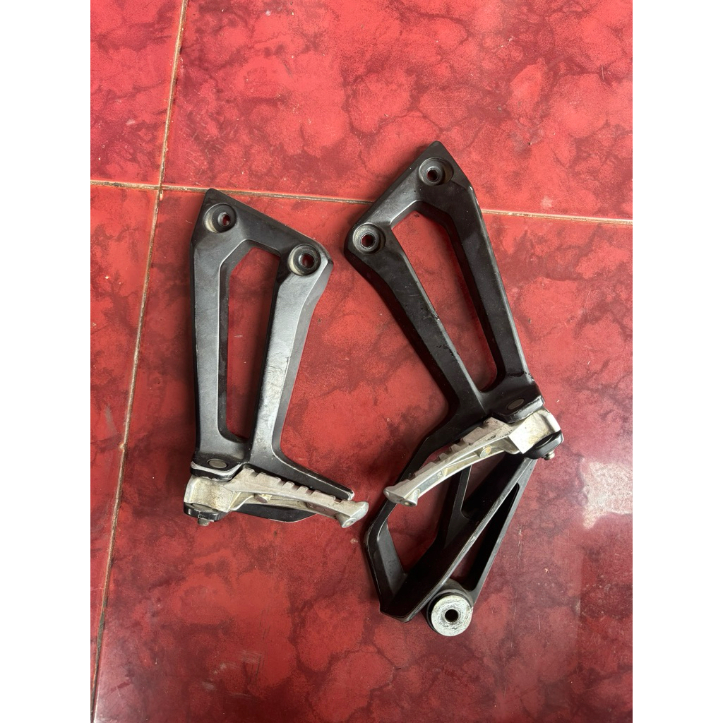 footstep belakang mx king