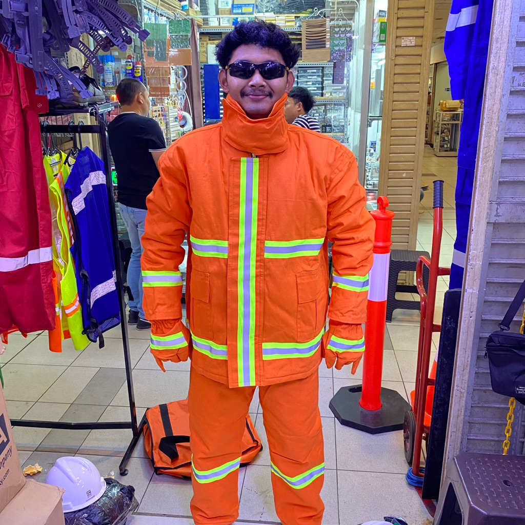 SETELAN PEMADAM KEBAKARAN NOMEX IIIA / Fire Suit Nomex IIIA