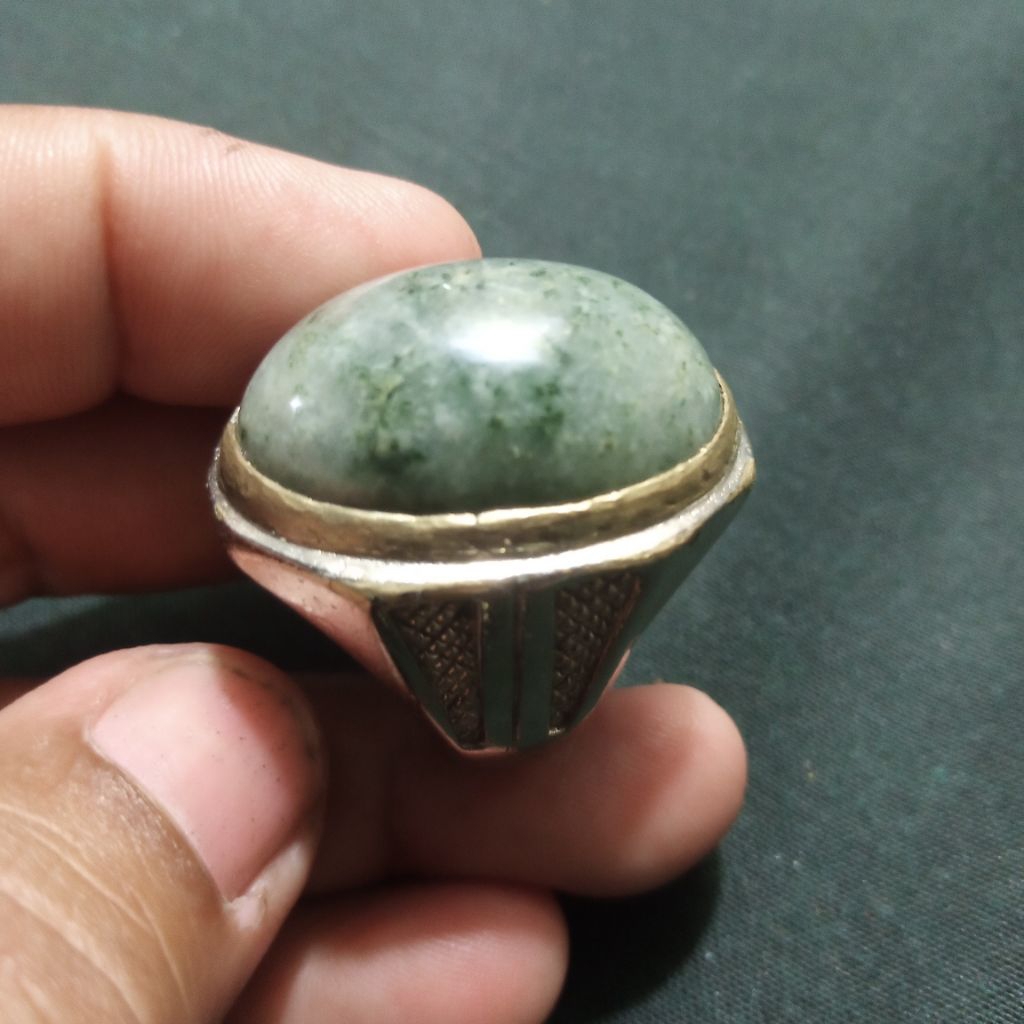 Batu akik giok Sulawesi lawas murah