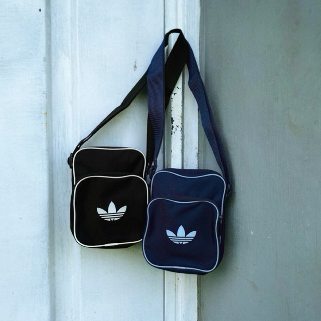 ADIDAS ADICOLOR SMALL ITEM BAG