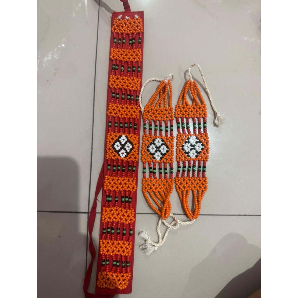 set aksesoris toraja