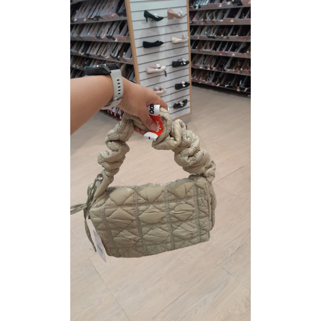 Payless by Chrissie Accessories Keiko Hand Bag harga normal 349000