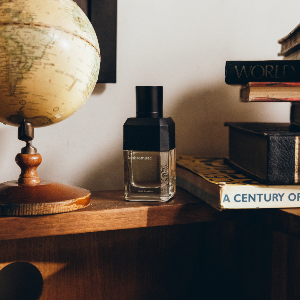 Kahf Ambremusc Extrait de Parfum x Bryan Domani - Full & Mini Size / Travel Size - 50 ml & 5 ml - Or