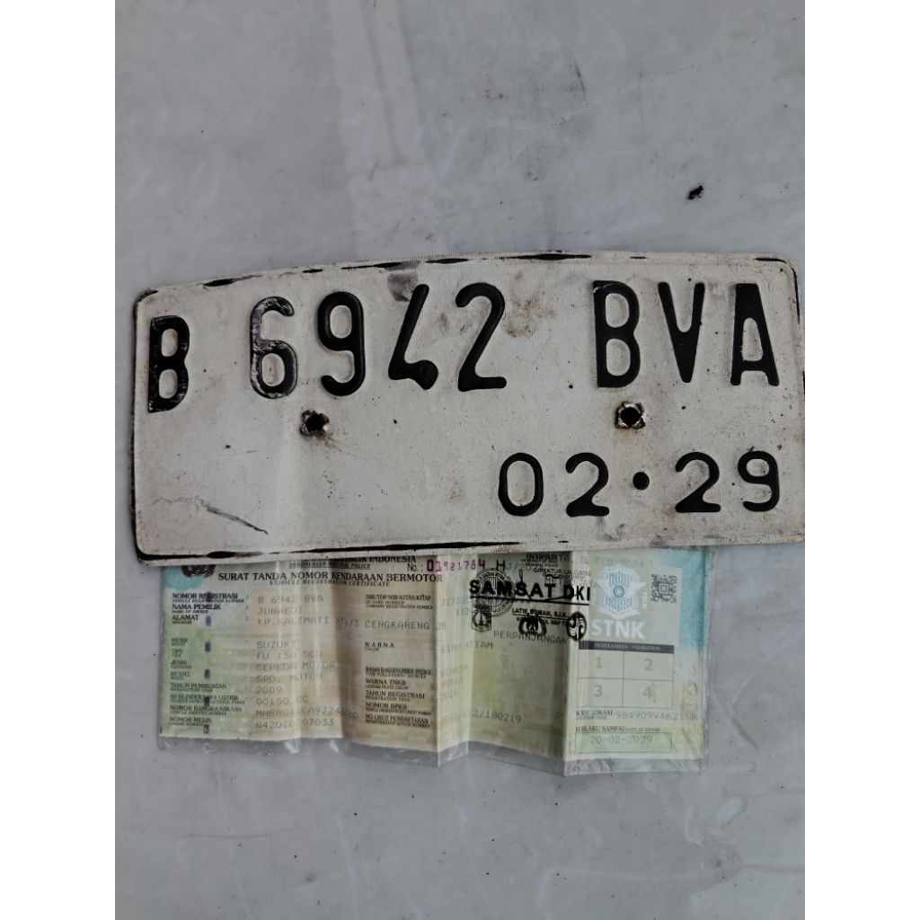 Plat dan kertas satria fu 2009 hidup