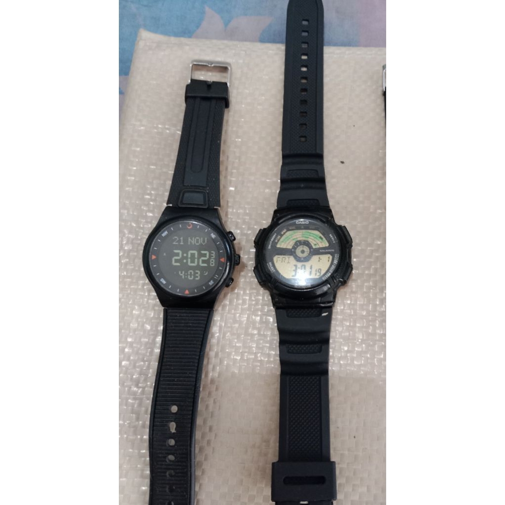 jam al fajr Arab Saudi lampu nyala, baru ganti baterai, tali tdk asli, digital hidup semua