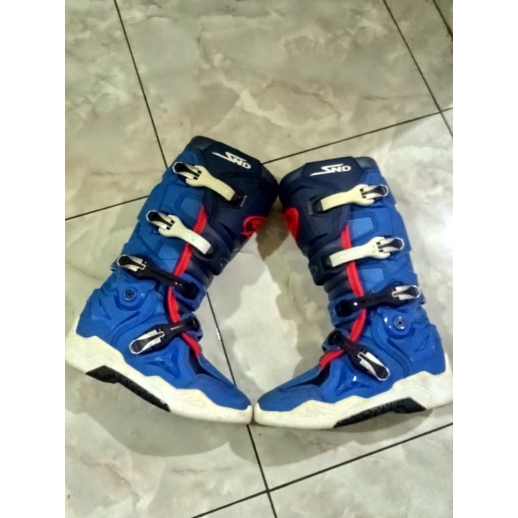 SEPATU BALAP SND CROSS DOUBLE ENGSEL 2025