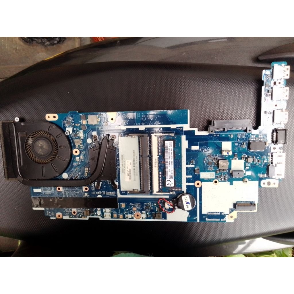 mesin Lenovo Thinkpad e450 i5 gen5200u normal bergaransi,promo akhir tahun bebas ongkir hrg LBH mura