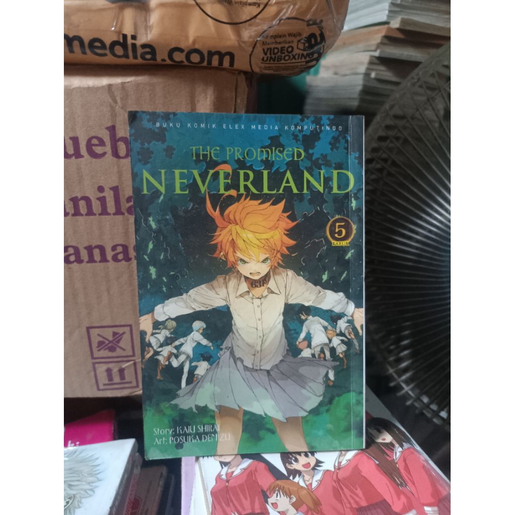 Komik the promised Neverland 5 / komik the promised Neverland vol 5