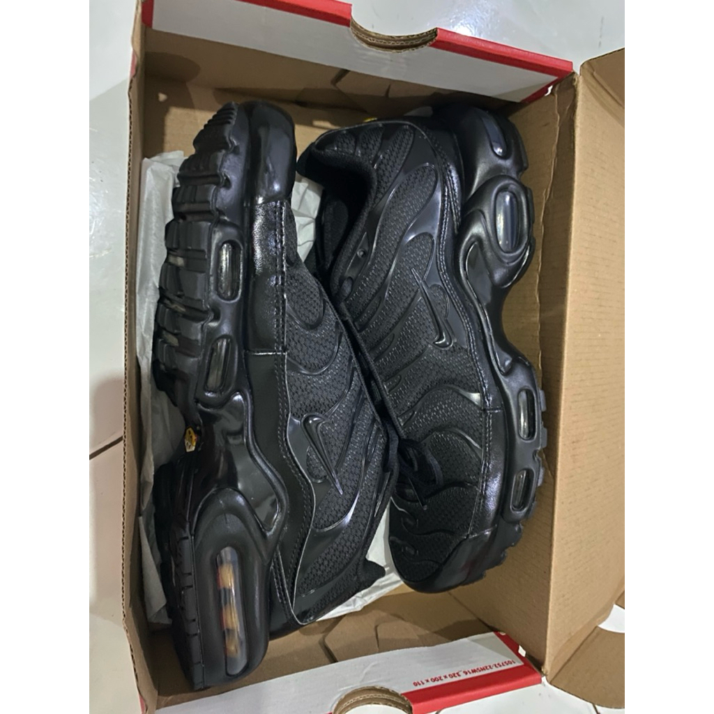 Air Max Plus TN Black size 8.5 Original Second