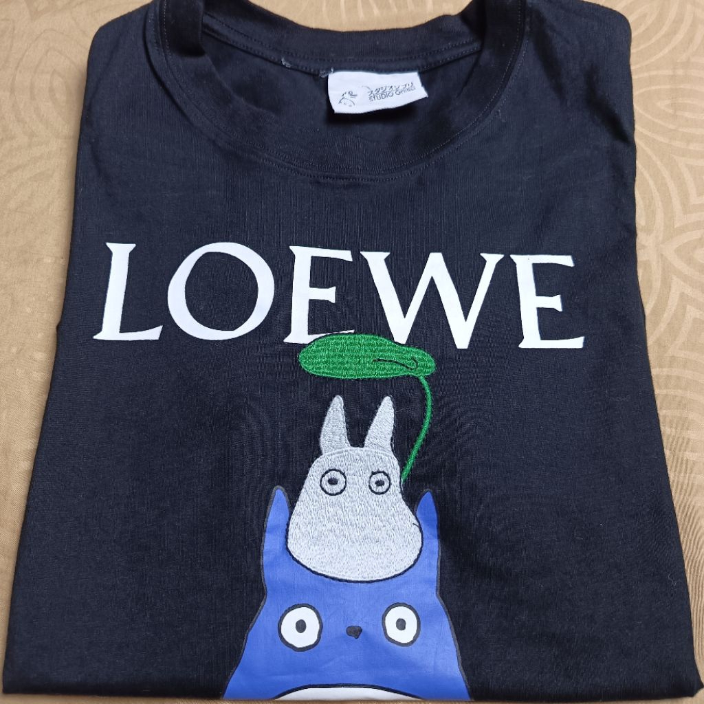 kaos LOEWE