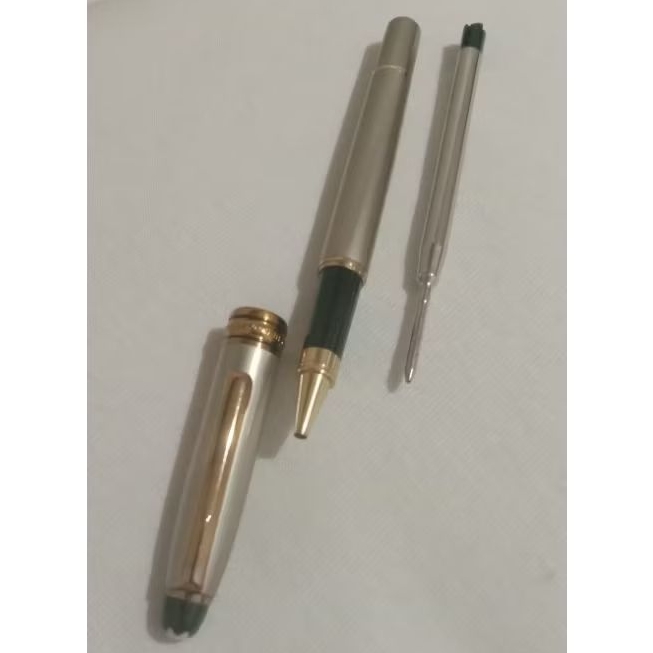 Preloved pulpen Montblanc Meisterstuck .