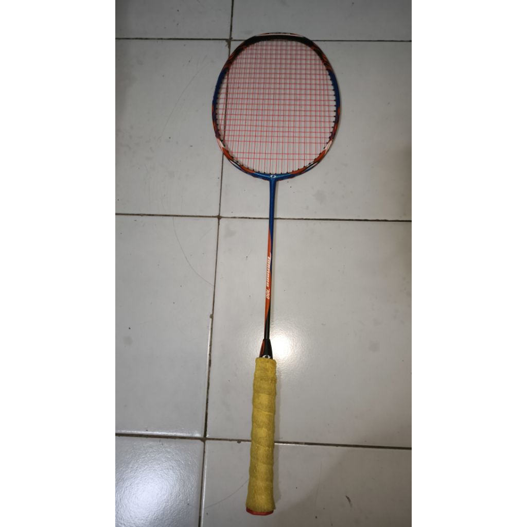raket badminton tornado 700 astec