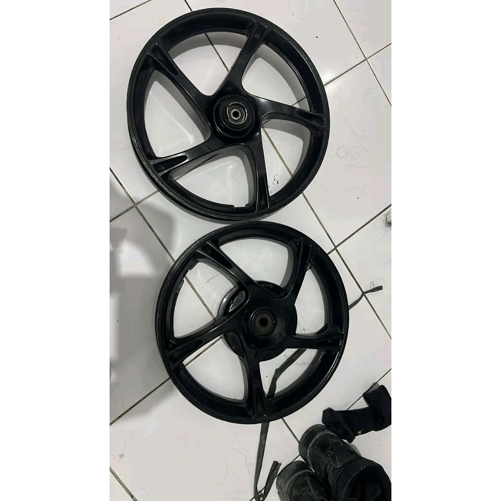 vleg pelek mio sporty Mio smile Mio soul karbu original copotan motor