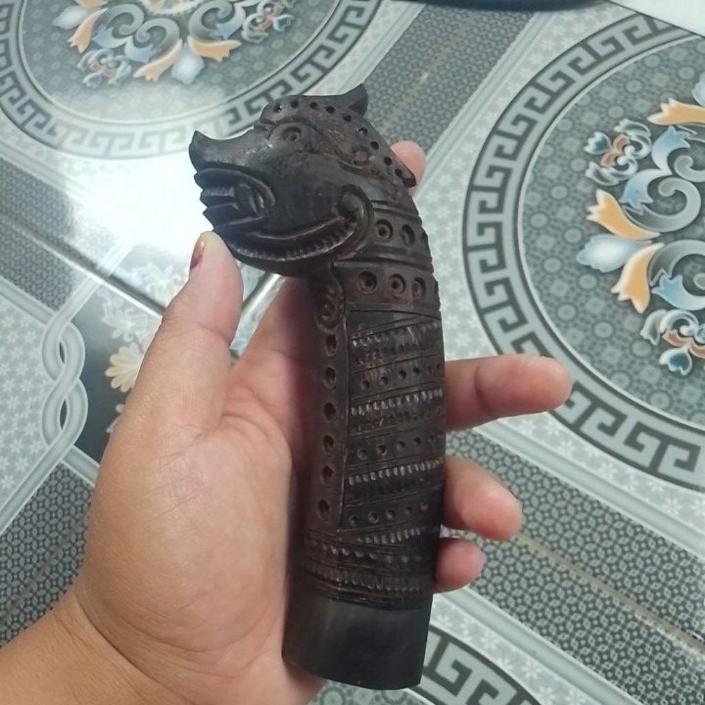 Gagang ukir tumang warna coklat