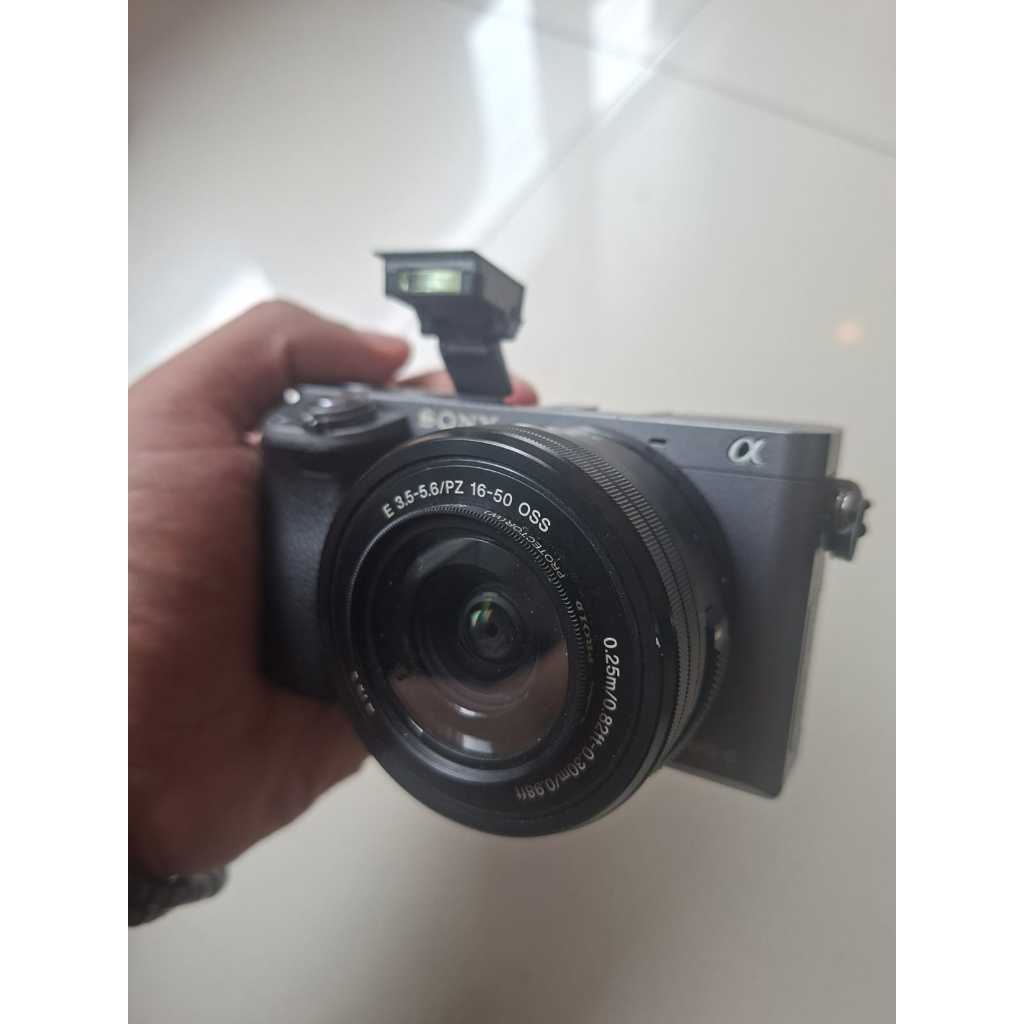 Sony A6000 + Kit 16–50mm (Grey) – Harga Pelajar