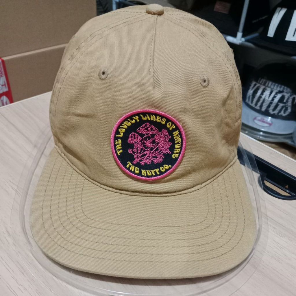 Topi Neff Snapback warna Cokelat Model Setelan