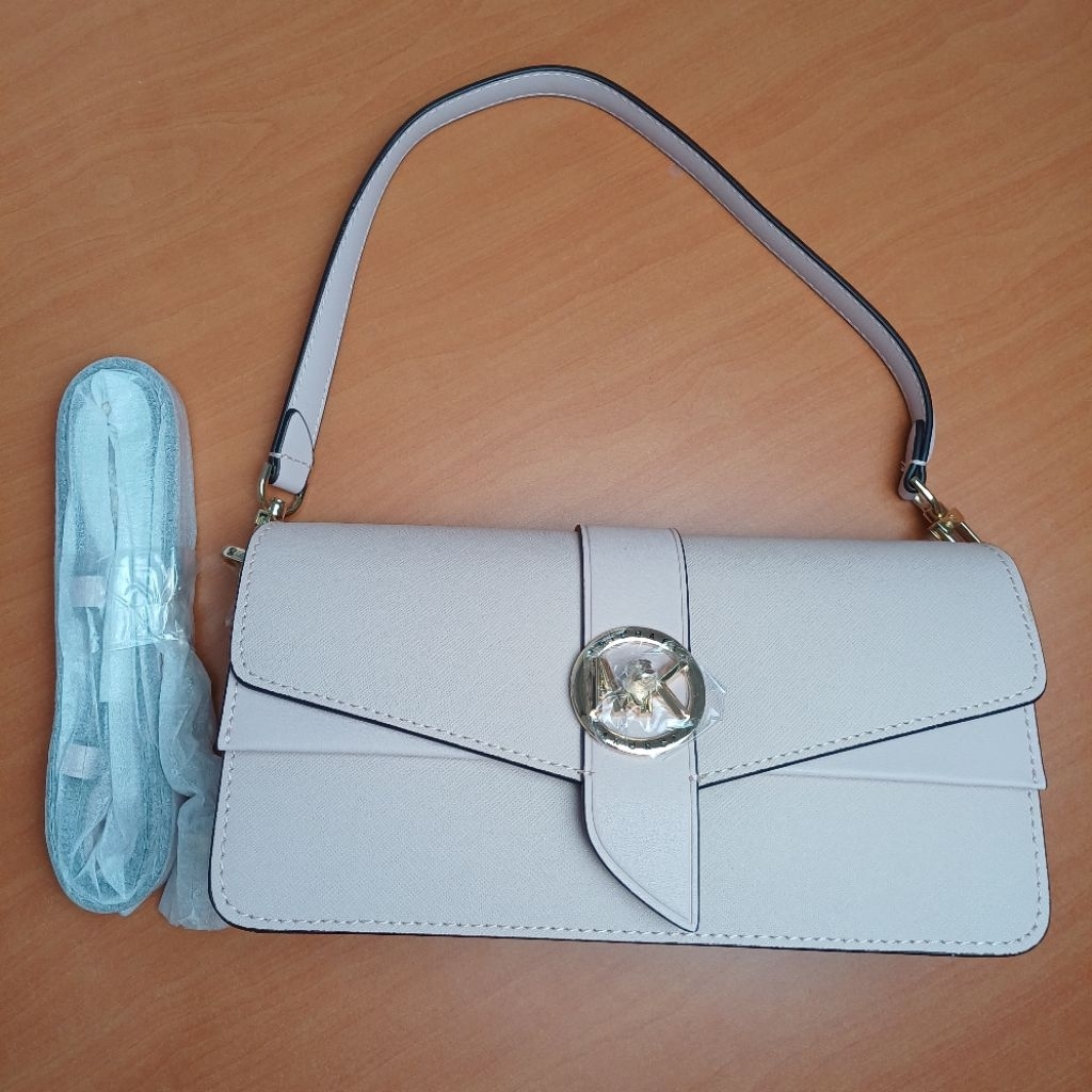 MK GREENWICH MEDIUM SAFFIANO