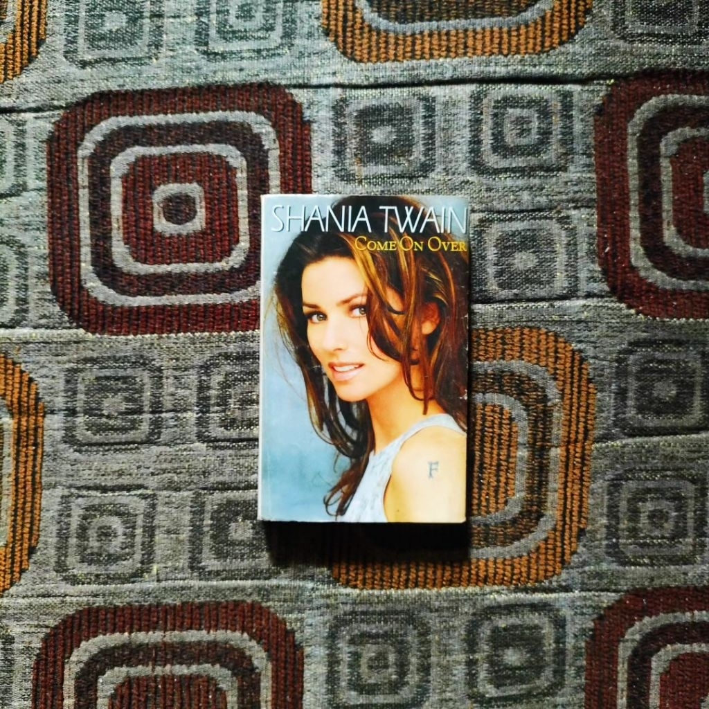 kaset SHANIA TWAIN-COME ON OVER