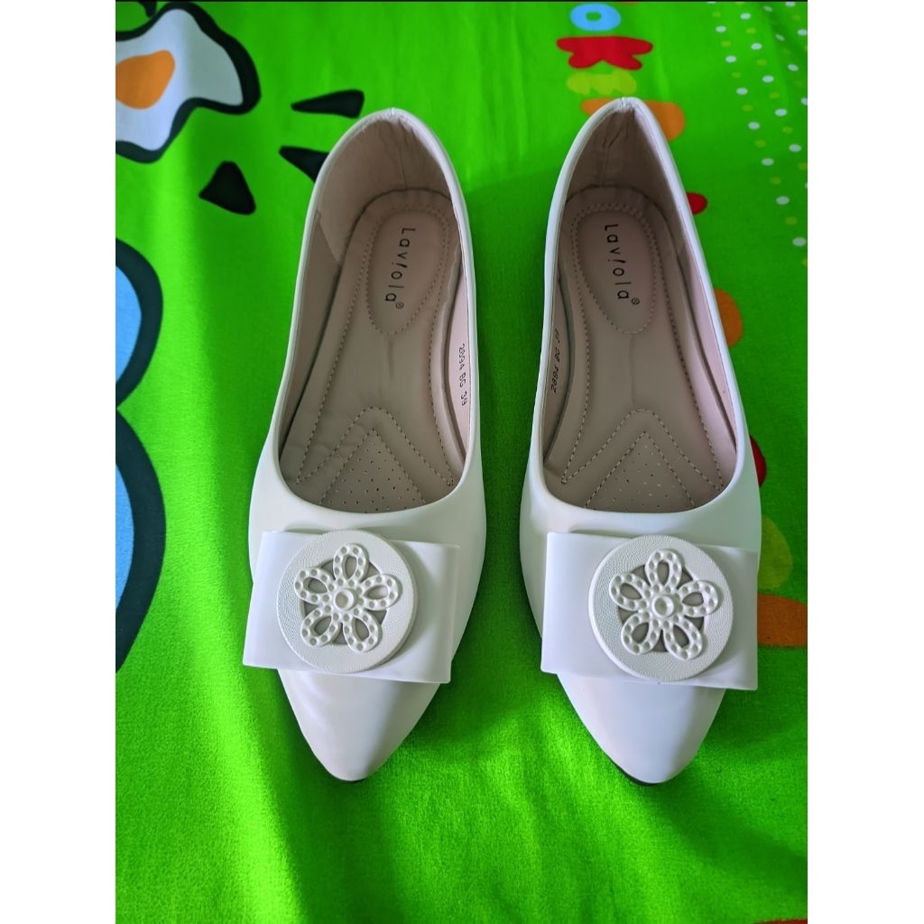 preloved flatshoes laviola (new)