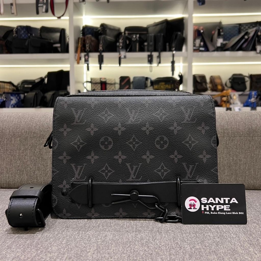 Louis Vuitton Eclipse Monogram Steamer Messenger Bag