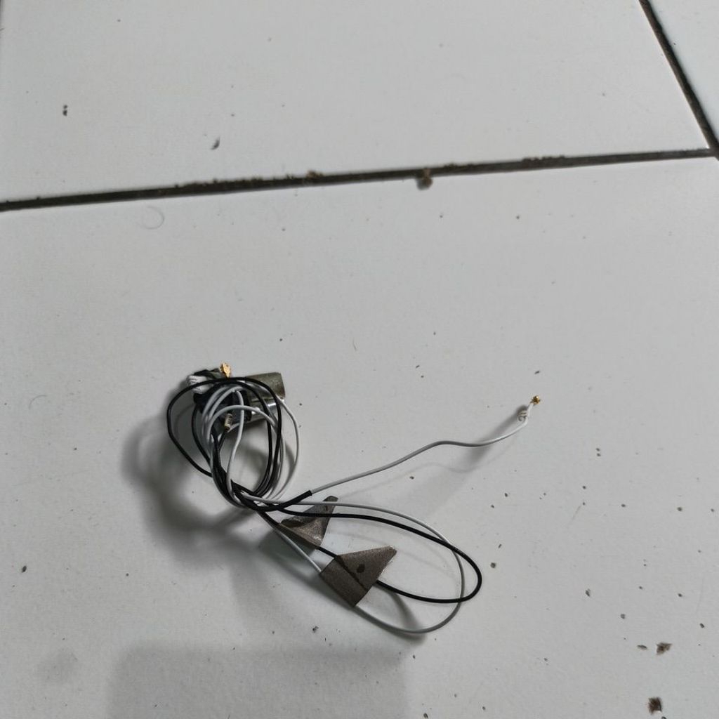HP Pavilion DV2 kabel antena wifi