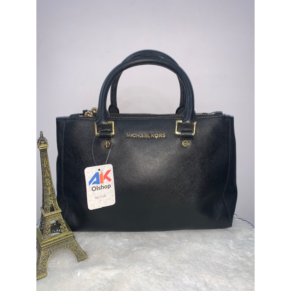 Tas Wanita Selempang brand MK