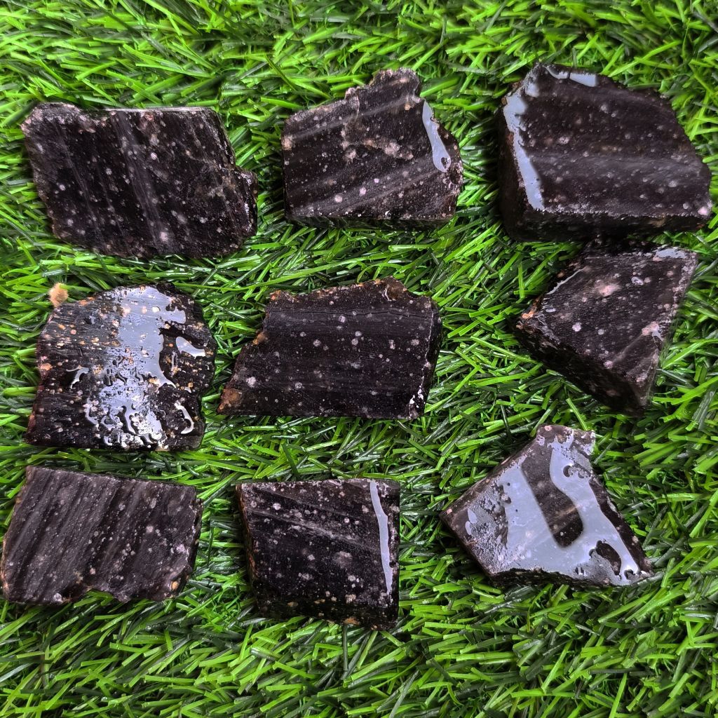 Bongkahan Badar Besi Semeru / Batu Badar Besi Semeru / Lempengan Batu Badar Besi Semeru