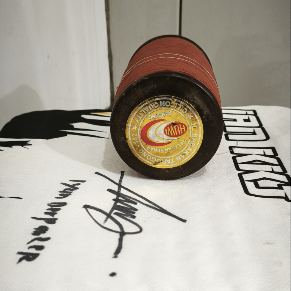 Gelasan huwi 6000 yard label gold