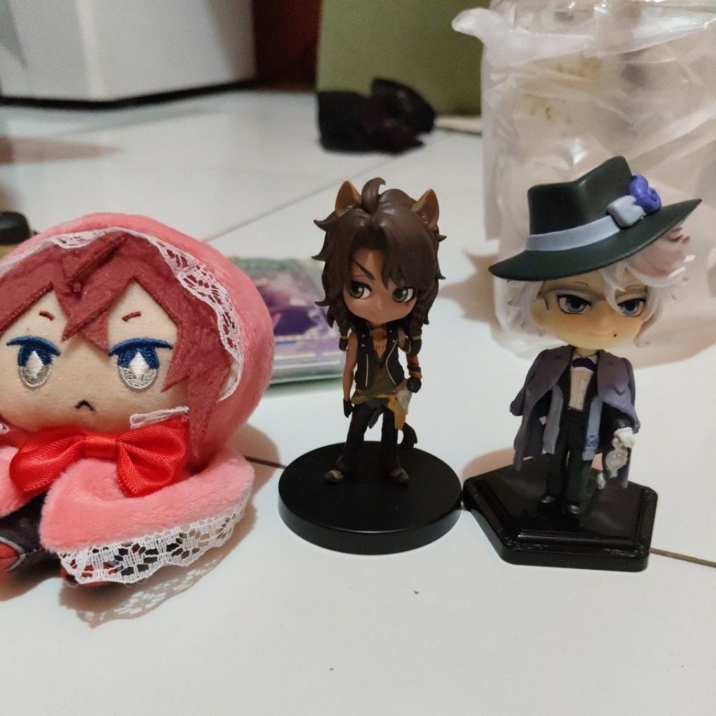 [official] stande figure azul leona twisted wonderland twinke qposket