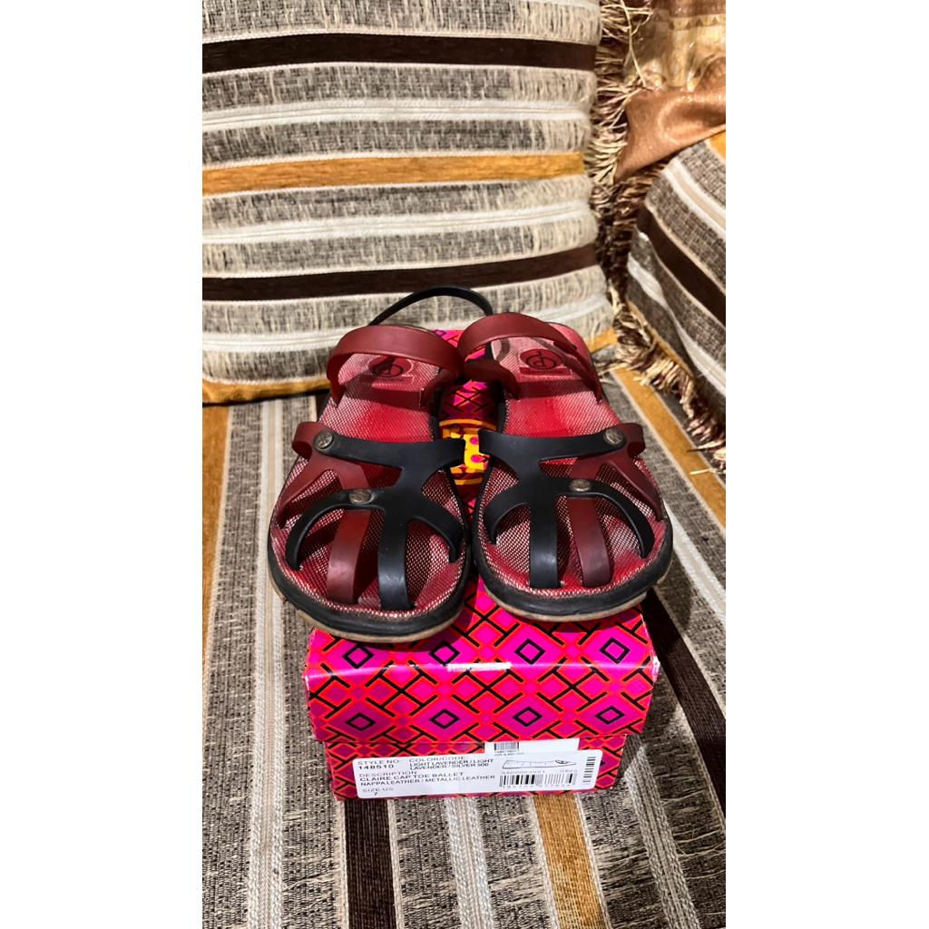 preloved sepatu sandal donatello