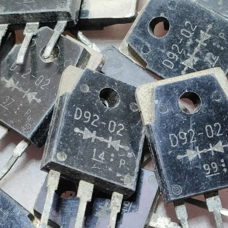 Diode bekas  D92-02 D9202 D92 02 dioda Cabutan