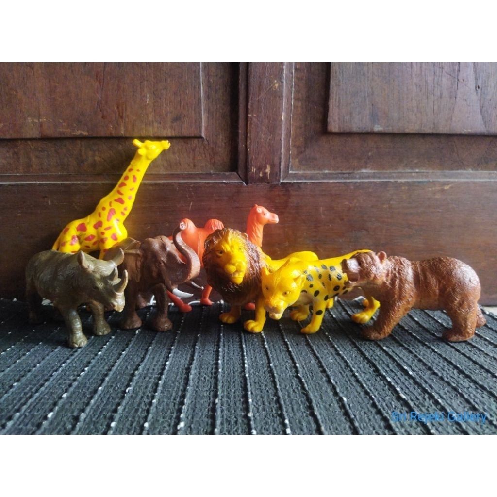 Mainan Hewan Kebun Binatang