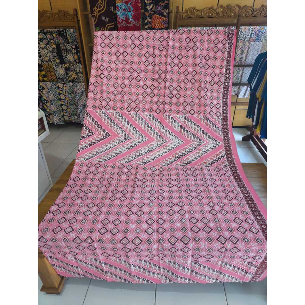 KAIN BATIK / BAHAN BATIK PINK/MERAH JAMBU CAP COLET PREMIUM (PERMISAN NUSAKAMBNAGAN), MOTIF TRADISIO