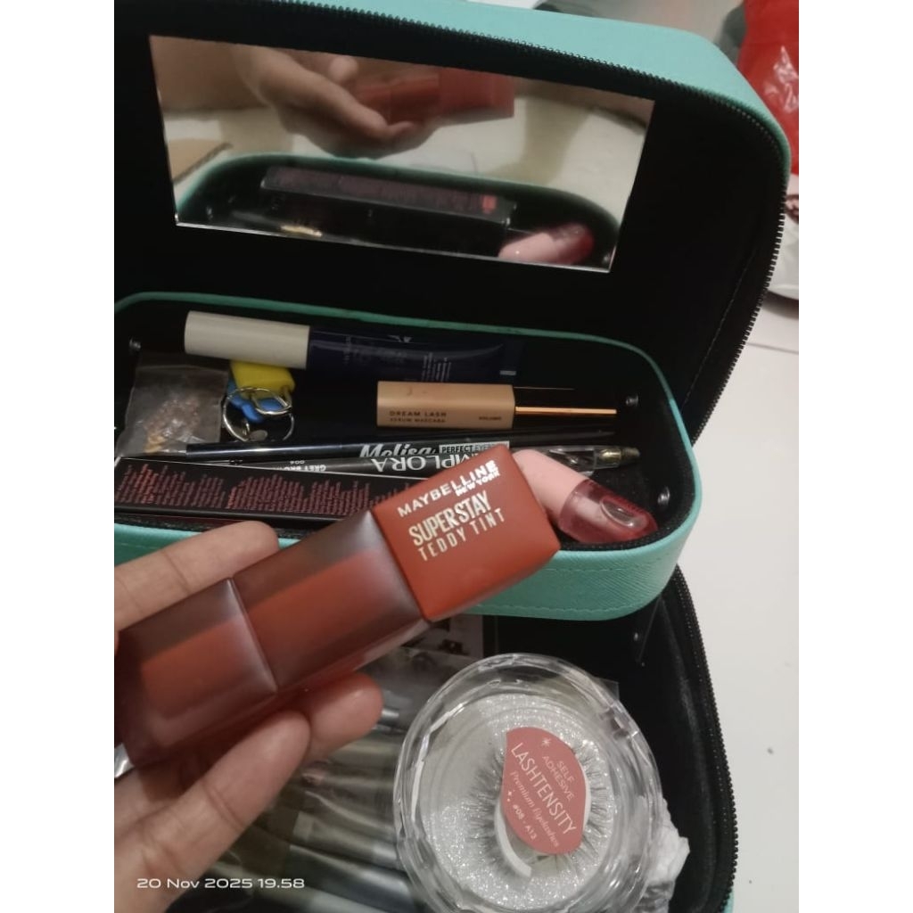 Lipstik Maybeline lipcream matte&Teddy Tint