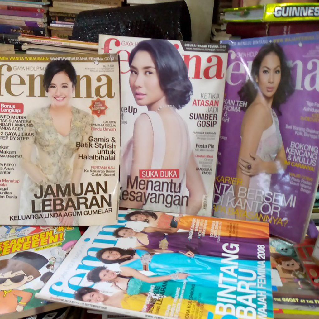 promo majalah Femina bekas asli