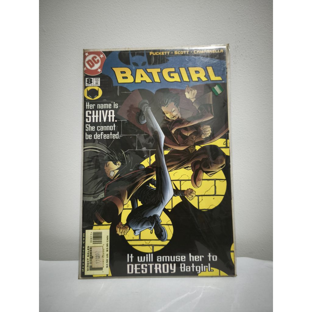 DC comic batgirl