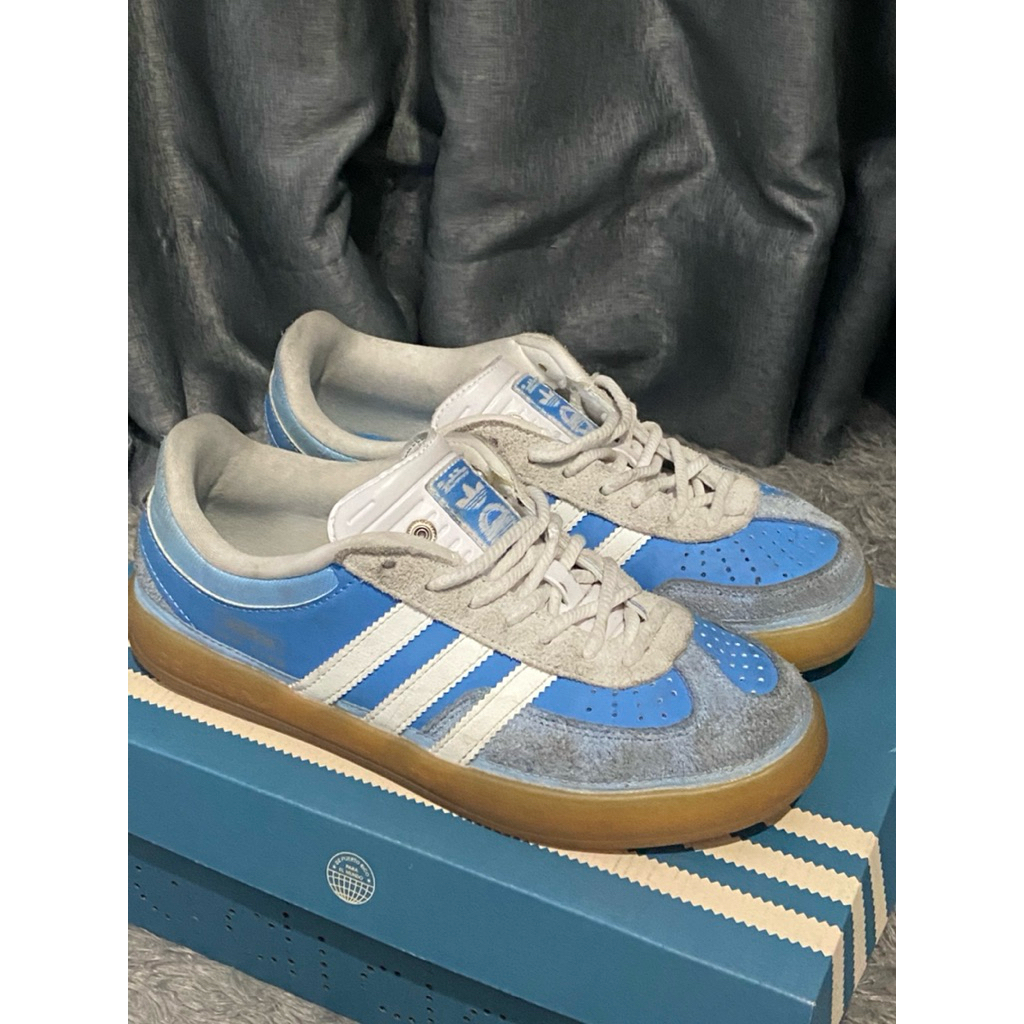 adidas gazzele x para bad bunny second