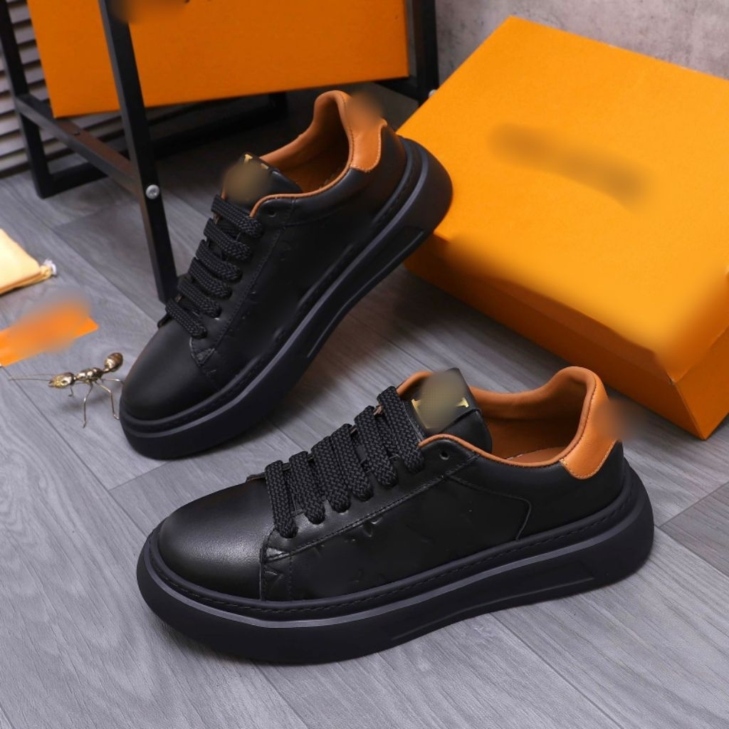 SEPATU SNEAKER PRIA HITAM SNEAKER PRIA KULIT EMBOS MONO