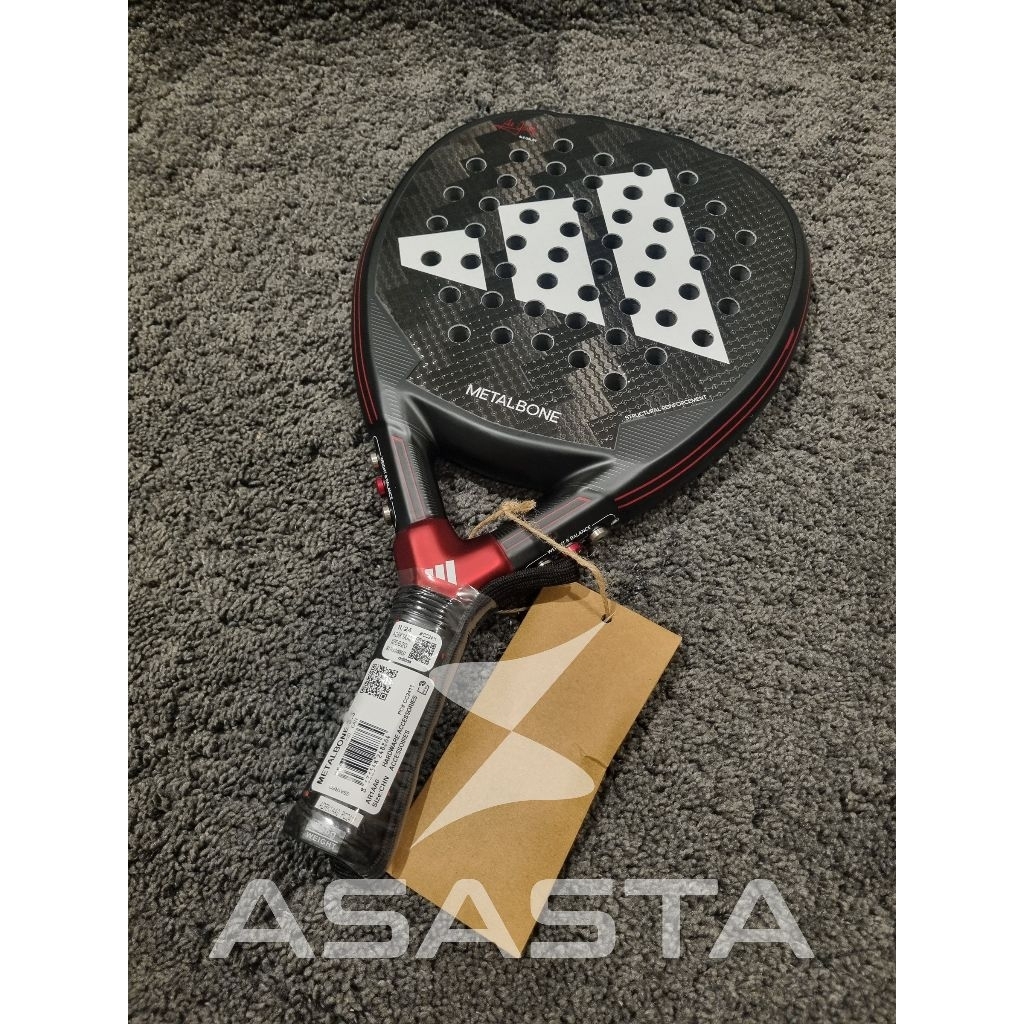 Adidas Metalbone 3.3 / adidas Metalbone / raket padel / metalbone ale galan