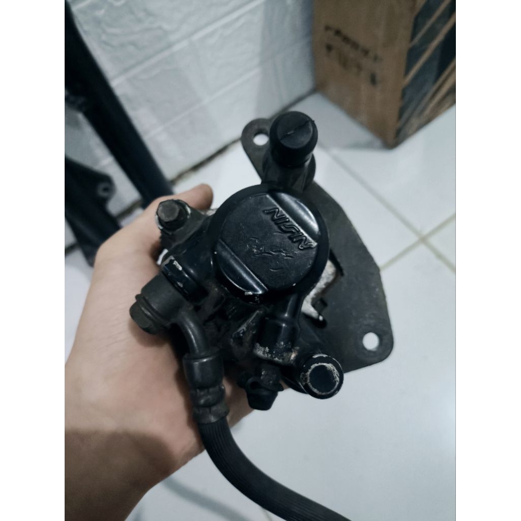Kaliper original beat karbu + selang cakram